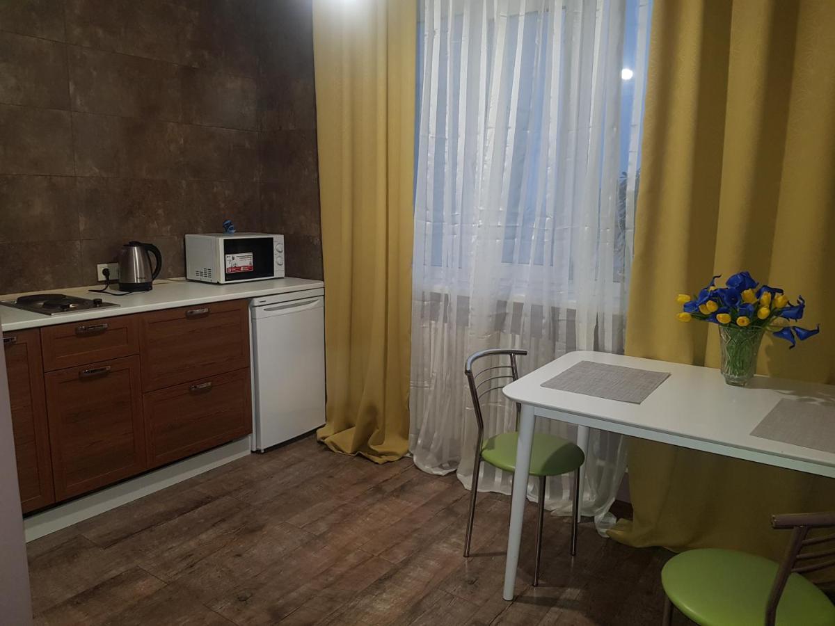Apartment Sports Palace Просторная Квартира Рядом Дворец Спорта 哈尔科夫 外观 照片